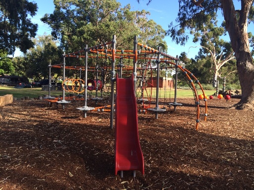 Enjoy a walk around the lake then have a play at this awesome colourful playground with a flying flox! 