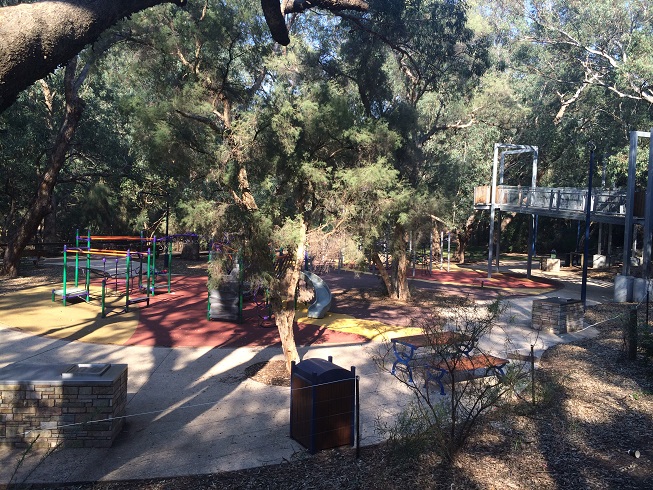 Find a beautiful slice of nature with tree top walk, bushwalk and naturally shaded playground