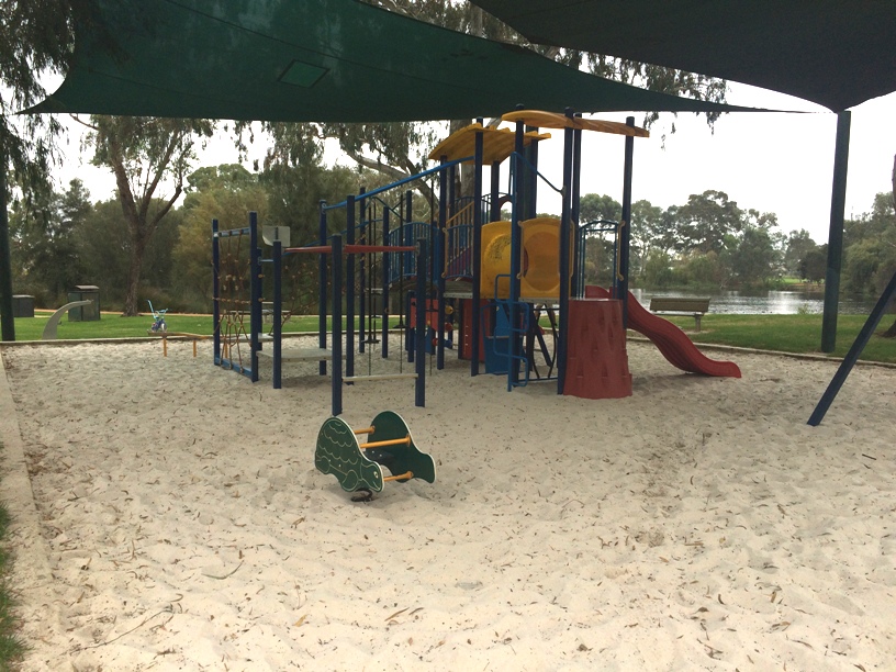 Enjoy a short lake walk then a play at one or both playgrounds at the beautiful Centenary Park Belmont