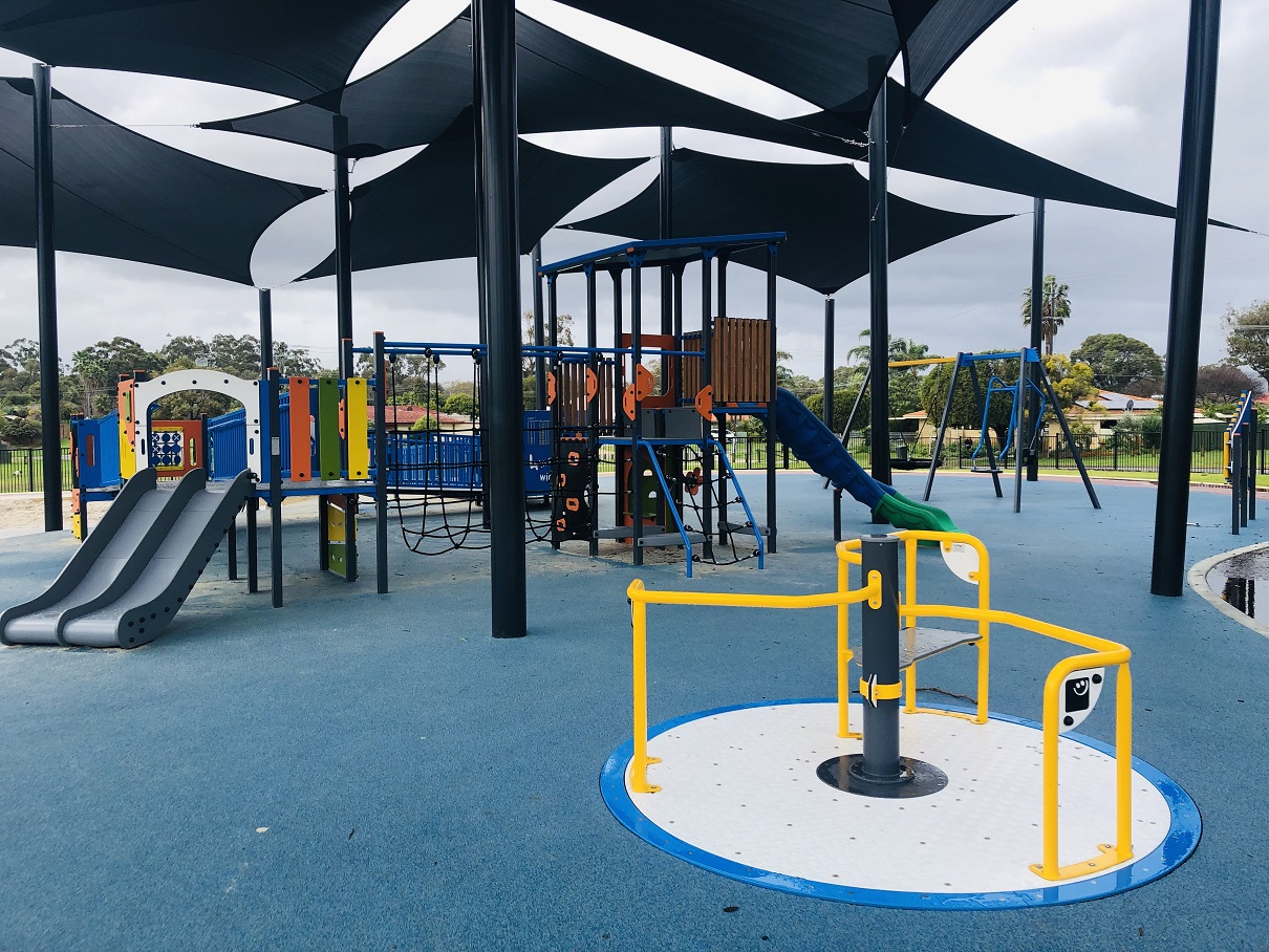 Fully fenced all inclusive playground at Thornlie Park