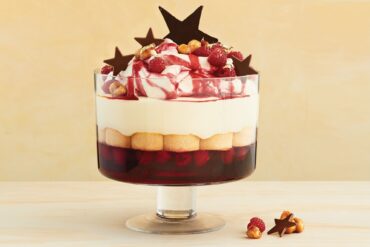 raspberry trifle recipe with jelly